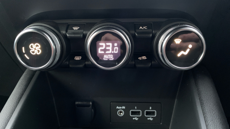 Renault Captur 1.6 E-TECH Hybrid 145 R.S. Line 5dr Auto Hybrid Hatchback